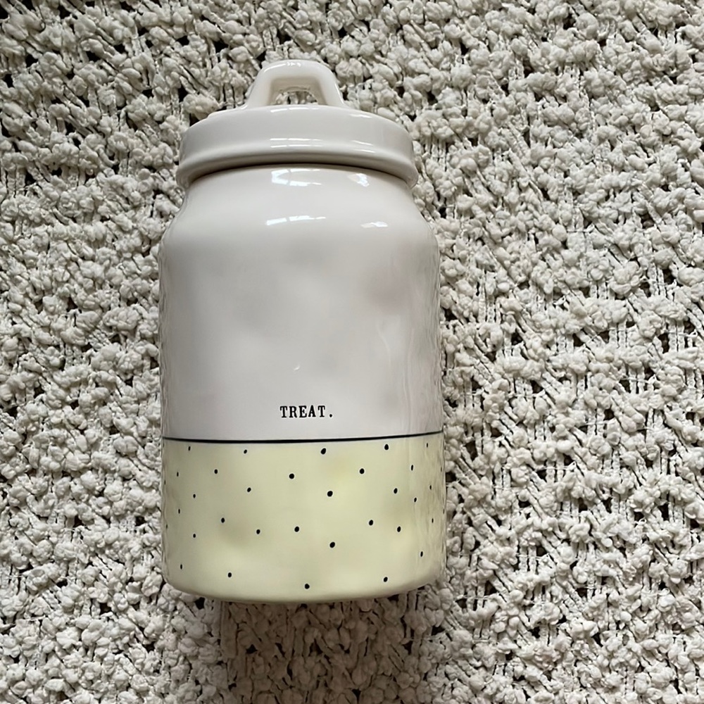 🌼 Rae Dunn Cookie Jar 🌼